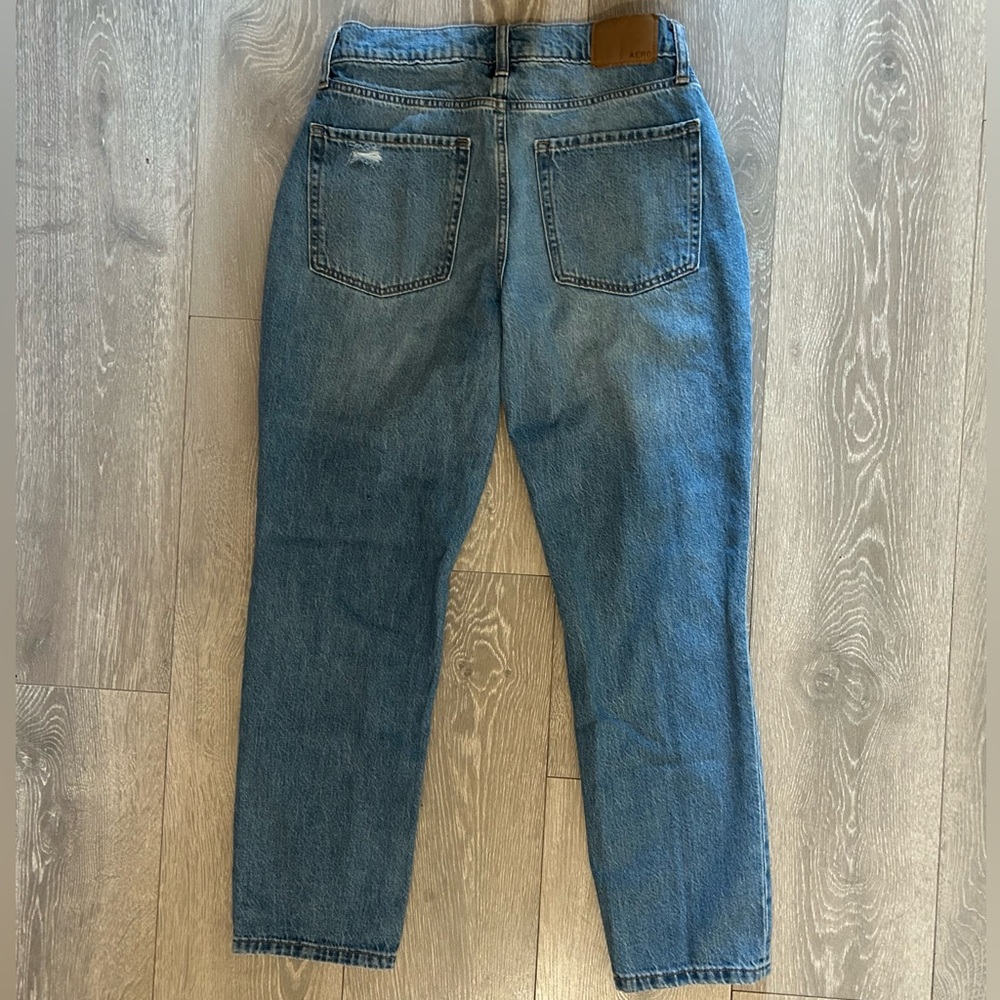 Aeropostale Straight Leg Mom Jeans Size 4